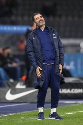 13 12 2024, xtgx, Soccer 2 Bundesliga, Hertha BSC Berlin SC Preussen Muenster emspor, v l Cristian Fiel Hertha, Coach Complains, complains, scolds disappointed, disappointed, looks disappointed, disappointed DFL DFB REGULATIONS PROHIBIT ANY USE OF PHOTOGRAPHS as IMAGE SEQUENCES and or QUASI VIDEO Berlin