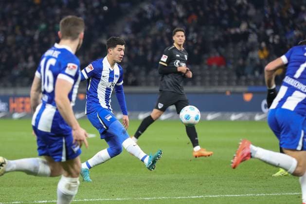 13 12 2024, xtgx, Soccer 2 Bundesliga, Hertha BSC Berlin SC Preussen Muenster emspor, v l Ibrahim Maza Hertha, 10 DFL DFB REGULATIONS PROHIBIT ANY USE OF PHOTOGRAPHS as IMAGE SEQUENCES and or QUASI VIDEO Berlin