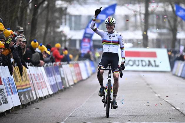 Dutch Fem Van Empel celebrates as she crosses the finish line to win the women s elite race at the Herentals Crosst cyclocross cycling event on Saturday 14 December 2024 in Herentals, stage 4 8 in the X2O Badkamers Trofee Veldrijden competition. JASPERxJACOBS  x108239559x