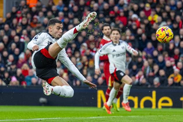 Sport Themen der Woche KW50 Sport Bilder des Tages Football - FA Premier League - Liverpool FC v Fulham FC LIVERPOOL, ENGLAND - Saturday, December 14, 2024: Fulham s Andreas Pereira scores the opening goal during the FA Premier League match between Liverpool FC and Fulham FC at Anfield. (Photo by David Rawcliffe Propaganda) LIVERPOOL Anfield MERSEYSIDE ENGLAND  Copyright: xDavidxRawcliffex P2024-12-14-Liverpool_Fulham-13