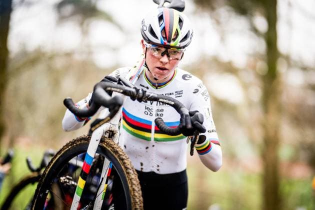 Dutch Fem Van Empel pictured in action during the women s elite race at the Herentals Crosst cyclocross cycling event on Saturday 14 December 2024 in Herentals, stage 4 8 in the X2O Badkamers Trofee Veldrijden competition. JASPERxJACOBS  x108250762x