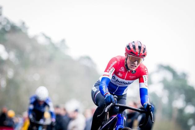 Dutch Lucinda Brand pictured in action during the women s elite race at the Herentals Crosst cyclocross cycling event on Saturday 14 December 2024 in Herentals, stage 4 8 in the X2O Badkamers Trofee Veldrijden competition. JASPERxJACOBS  x108250901x