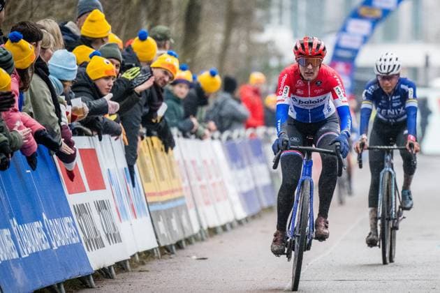 Dutch Lucinda Brand pictured in action during the women s elite race at the Herentals Crosst cyclocross cycling event on Saturday 14 December 2024 in Herentals, stage 4 8 in the X2O Badkamers Trofee Veldrijden competition. JASPERxJACOBS  x108251457x