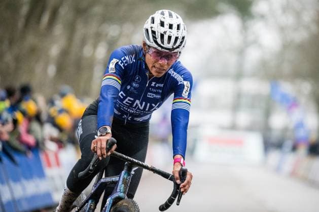 Dutch Ceylin Del Carmen Alvarado pictured in action during the women s elite race at the Herentals Crosst cyclocross cycling event on Saturday 14 December 2024 in Herentals, stage 4 8 in the X2O Badkamers Trofee Veldrijden competition. JASPERxJACOBS  x108251533x
