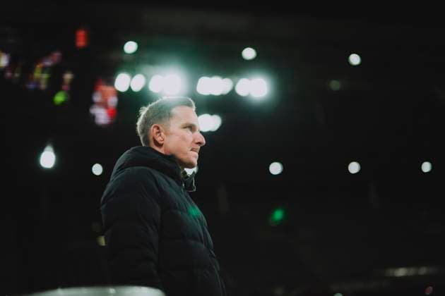 ADMIRAL Bundesliga FC Red Bull Salzburg vs SK Austria Klagenfurt SALZBURG, AUSTRIA - DECEMBER 14: Coach Pepijn Lijnders of FC Red Bull Salzburg performs during the ADMIRAL Bundesliga match FC Red Bull Salzburg vs. SK Austria Klagenfurt on December 14, 2024 in Salzburg, Austria. Copyright: xAndreasxSchaadx-xFCxRedxBullxSalzburgx AS3_0062