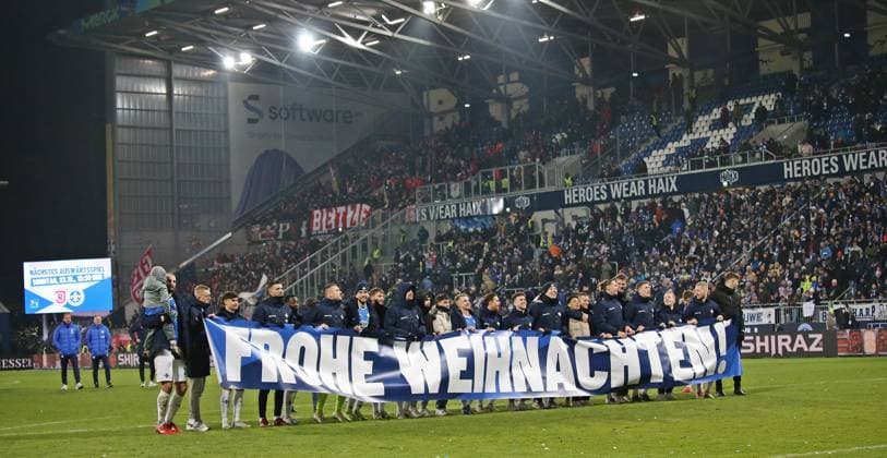 14 12 2024, xmohx, Soccer 2 Bundesliga, SV Darmstadt 98 1 FC Kaiserslautern emspor, v l Darmstadt team in front of the fanblock DFL DFB REGULATIONS PROHIBIT ANY USE OF PHOTOGRAPHS as IMAGE SEQUENCES and or QUASI VIDEO Darmstadt