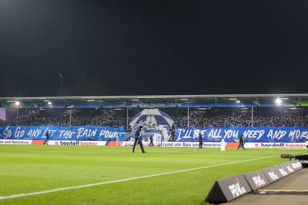 2024 12 14 xJFAx 2 Bundesliga SV Darmstadt 98 1 FC Kaiserslautern v l , SV Darmstadt 98 Choreography of Frankfurt Fans Fans,Mood, Scarves, Shirts, Emotions with Blue White Umbrellas DFL DFB REGULATIONS PROHIBIT ANY USE OF PHOTOGRAPHS as IMAGE SEQUENCES and or QUASI VIDEO Copyright: JoaquimxFerreira