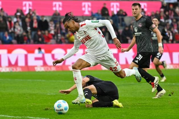 Koeln, Rheinenergiestadion, 15 12 24, GER, Herren, 2 Bundesliga, Saison 2024 2025, 1 FC Koeln 1 FC Nuernberg Bild v li im Zweikampf Damion DOWNS Koeln und Ondrej KARAFIAT Nuernberg DFL regulations prohibit any use of photographs as image sequences and or quasi video NRW Deutschland