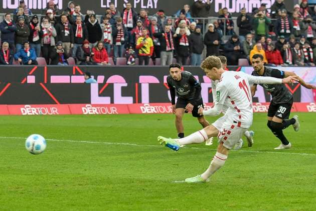 Florian Kainz Koeln 11 scores the goal for 2 0 15 12 2024 Soccer 1 FC Koeln vs 1 FC Nuernberg, Rheinenergiestadion, Koeln, DFB DFL REGULATIONS PROHIBIT ANY USE OF PHOTOGRAPHS AS IMAGE SEQUENCES AND OR QUASI VIDEO NRW Germany Copyright: xpepphotox xSaschaxWeizx pep00321, pep_20241215_hm_0020