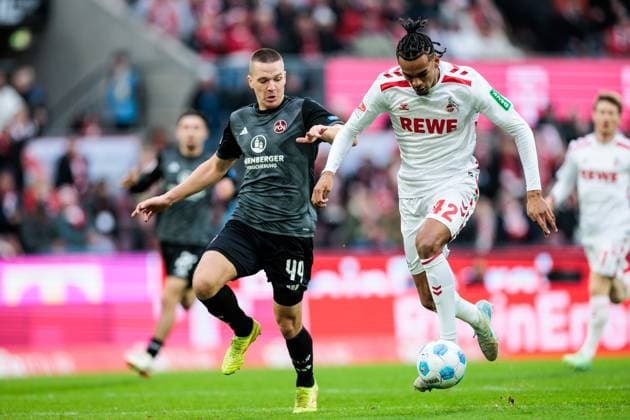 2 Soccer Bundesliga 1 FC Köln 1 FC Nürnberg 15 12 2024 duel Ondrej Karafiat 1 FC Nürnberg, 44 , Damion Downs 1 FC Köln, 42 2 Soccer Bundesliga 1 FC Köln 1 FC Nürnberg, Köln, Rheinenergiestadion am 15 12 2024 DFL REGULATIONS PROHIBIT ANY USE OF PHOTOGRAPHS AS IMAGE SEQUENCES AND OR QUASI VIDEO Copyright: xBEAUTIFULxSPORTS Wunderlx