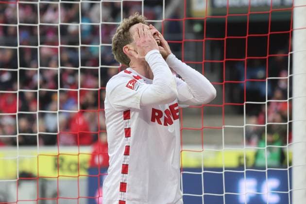 He cant believe it Florian Kainz Koeln 11 , GER, 1 FC Koeln vs 1 FC Nuernberg , 2 Fussball Bundesliga, Matchday 16, Season 2024 2025, 15 12 2024, DFL REGULATES PROHIBIT ANY USE OF PHOTOGRAPHS AS IMAGE SEQUENCES AND OR QUASI VIDEO, GER, 1 FC Koeln vs 1 FC Nuernberg , 2 Fussball Bundesliga, Matchday 16, Season 2024 2025, 15 12 2024 Koeln Copyright: xEibner-Pressefoto JoergxNiebergax EP_JNL