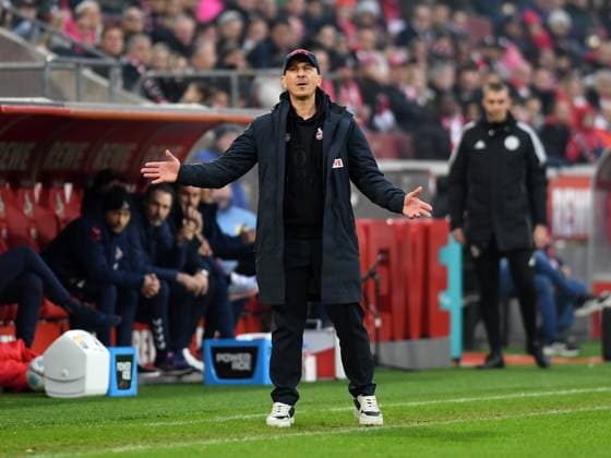 Coach Gerhard Struber 1 FC Koeln gestures during the 2 Bundesliga match between 1 FC Köln and 1 FC Nürnberg at RheinEnergieStadion on December 15, 2024 in Cologne, Germany, Germany Photo by Ralf Treese DeFodi Images Coach Gerhard Struber 1 FC Koeln gestures during the 2 Bundesliga match between 1 FC Köln and 1 FC Nürnberg at RheinEnergieStadion on December 15, 2024 in Cologne, Germany Photo by Ralf Treese DeFodi Images DFB DFL REGULATIONS PROHIBIT ANY USE OF PHOTOGRAPHS AS IMAGE SEQUENCES AND OR QUASI VIDEO Defodi 521 KOEFCN20241215 047 Defodi-521 DFB DFL REGULATIONS PROHIBIT ANY USE OF PHOTOGRAPHS AS IMAGE SEQUENCES AND OR QUASI-VIDEO.