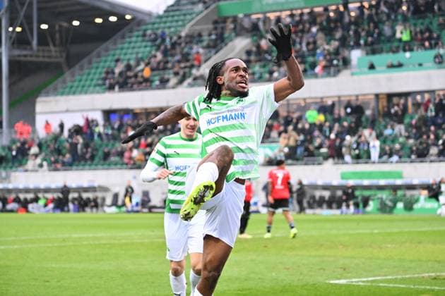 15 12 2024 Soccer Season 2024 2025 2 Soccer Bundesliga 16 Matchday SpVgg Greuther Fürth Kleeblatt Hannover 96 Sportfoto Zink xwoxzix DFL regulations prohibit any use of photographs as image sequences and or quasi video only for editorial use Torjubel Jubel nach Treffer Torschuß zum 1 0 durch Noel Futkeu 9, SpVgg Greuther Fürth