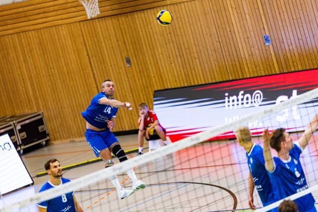 15 12 2024, GER, Volleyball, 2 BL Maenner Sued, Season 2024 2025, Blue Volleys Gotha TuS Kriftel Tomasz Gorski Blue Volleys Gotha 99867 Gotha Sporthalle Sportanlage Ernesti Thüringen Germany