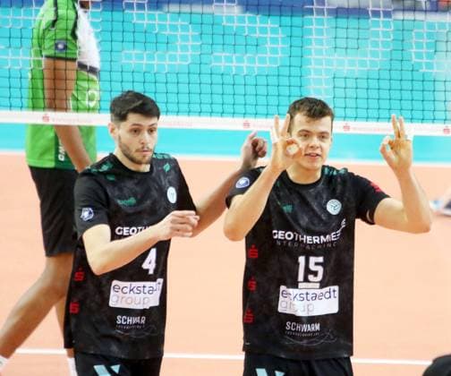 from left Matthew PASSALENT Haching , Lucas ROESLER Haching , He Volleyball, 1 Bundesliga, 2024 25, TSV Haching Muenchen vs VC Bitterfeld Wolfen, 15 12 24, Geothermie Arena, Unterhaching Copyright: WolfgangxFehrmann