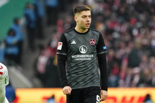 Football, 2 BL Season 2024 2025, 1 FC Köln vs FC Nürnberg 15 12 2024, Rheinenergiestadion Köln, Stefanos Tzimas FC Nürnberg, action, single image