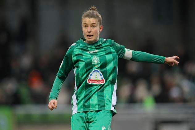 Photo Michelle Ulbrich green, Werder Football 1 Womens Bundesliga on Sat 14 12 2024 Werder Bremen VfL Wolfsburg 1 3