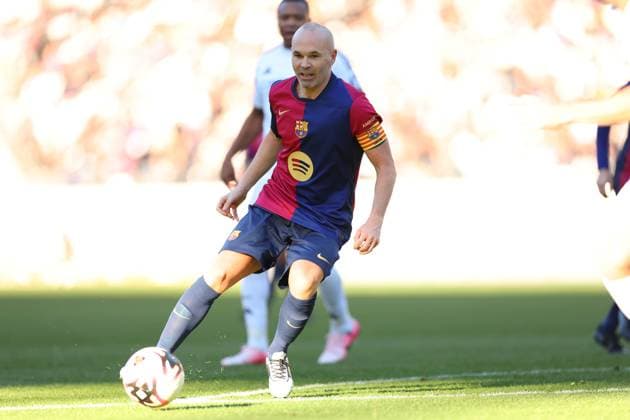 Andres Iniesta (Barcelona legends), DECEMBER 14, 2024 - Football Soccer : AMUSE EL CLASICO in TOKYO presented by VITAS between FC Barcelona, Barca legends 2-1 Real Madrid legends at Ajinomoto Stadium in Tokyo, Japan. Noxthirdxpartyxsales  (276223188)
