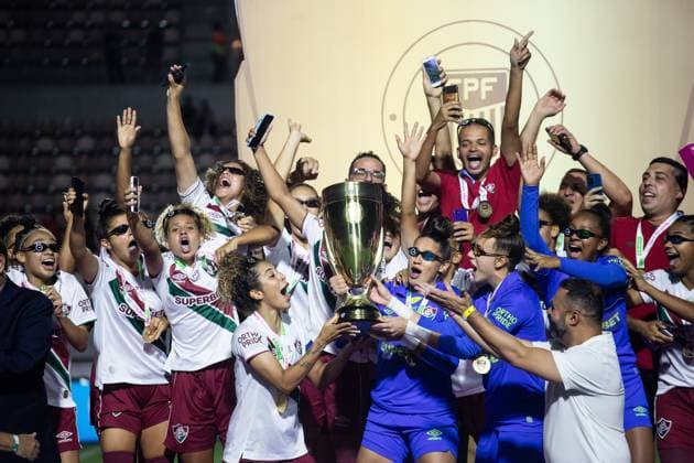Bilder des Jahres 2024, Sport 12 Dezember Sport Themen der Woche KW50 Sport Bilder des Tages Internacional x Fluminense Final Copinha SÃO PAULO, SP - 15.12.2024: INTERNACIONAL X FLUMINENSE FINAL COPINHA - Fluminense celebrates the title after the final of the Women& 39;s Cup played between Internacional and Fluminense and held on Sunday afternoon (15) at Mercado Livre Arena Pacaembu in São Paulo, SP. (Photo: Rodilei Morais Fotoarena) x2667164x  RodileixMorais