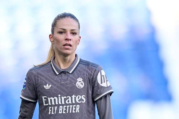 RC Deportivo Abanca v Real Madrid - Liga F Melanie Leupolz of Real Madrid looks on during the Liga F match between RC Deportivo Abanca and Real Madrid at Abanca Riazor Stadium in La Coruna, Spain, on December 16, 2024. A Coruna, Spain A Coruna Spain  Copyright: xJosexManuelxAlvarezxReyx originalFilename:alvarezrey-notitle241214_npLap.jpg