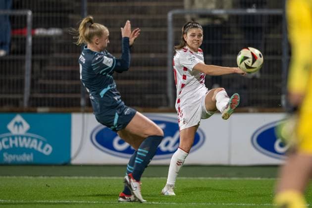 16 12 2024, Soccer Google Pixel Womens Bundesliga, Season 2024 2025, Matchday 12, 1 FC Koeln RB Leipzig at Franz Kremer Stadium in Cologne duel between Frederike Kempe RB Leipzig, 02 and Martyna Wiankowska 1 FC Koeln, 26 Important note In accordance with the regulations of the DFL German Football League and the DFB German Football Association, it is prohibited to utilize or have utilized photographs taken in the stadium and or of the match in the form of sequential images and or video-like photo series Foto Kirchner Media TH Copyright: xKirchner-Media THx