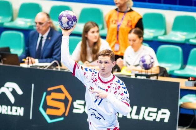 WROCLAW 16.12.2024 HALA ORBITA PILKA RECZNA MEZCZYZN ORLEN SUPERLIGA SEZON 2024 2025 WKS SLASK WROCLAW PGE WYBRZEZE GDANSK N Z PAPINA MACIEJ GLEB SOBOLIEV ARENA AKCJI WROCLAW 16.12.2024 HALA ORBITA MEN HANDBALL POLISH ORLEN SUPERLIGA SEASON 2024 2025 WKS SLASK WROCLAW PGE WYBRZEZE GDANSK PAPINA MACIEJ GLEB SOBOLIEV ARENA AKCJI NEWSPIX.PL --- newspix.pl 
