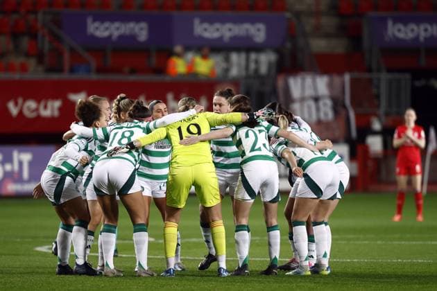 ENSCHEDE - Celtic FC squad during the UEFA Champions League women s match between FC Twente and Celtic FC at Stadion De Grolsch Veste on Dec. 17, 2024 in Enschede, Netherlands. ANP VINCENT JANNINK UEFA Women s Champions League 2024 25 Group Stage MD6 2024 25 xVIxANPxSportx xxANPxIVx 515911217 originalFilename: 515911217.jpg