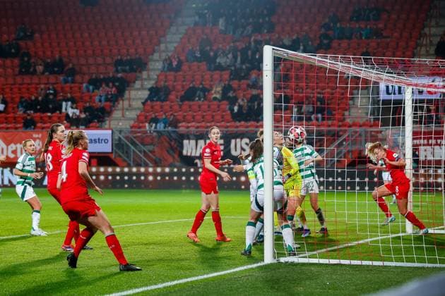 ENSCHEDE, Stadium De Grolsch Veste, 17-12-2024 , season 2024 2025 , UEFA Champions League Women. during the match Twente - Celtic (women), Twente scores 2-0 Twente - Celtic (women)  x27073713x Copyright: