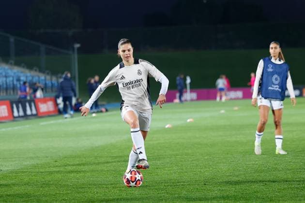 December 17, 2024, Valdebebas, Madrid, SPAIN: Signe Bruun of Real Madrid warms up during the UEFA WomenÃ¢â‚¬â ¢s Champions League, Group B, football match played between Real Madrid and Chelsea at Alfredo Di Stefano stadium on December 17, 2024, in Valdebebas, Madrid, Spain. Valdebebas SPAIN - ZUMAa181 20241217_zaa_a181_056 Copyright: xDennisxAgyemanx