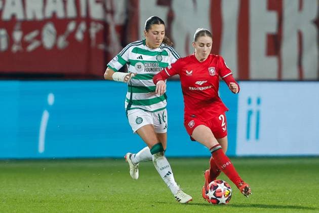 ENSCHEDE, Stadium De Grolsch Veste, 17-12-2024 , season 2024 2025 , UEFA Champions League Women. during the match Twente - Celtic (women), final result 3-0, Celtic player Hana Kerner FC Twente player Kim Everaerts Twente - Celtic (women)  x27074507x Copyright: