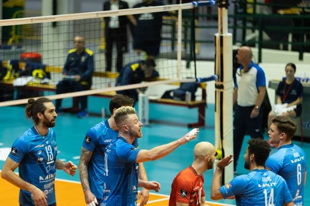 Exultation of Ivan Zaytsev (Mint Vero Volley Monza) during round 4 of Champions League Men between Mint VeroVolley Monza and Fenerbahce Istanbul at Opiquad Arena, Monza, Italy on December 17, 2024 during Vero Volley Monza vs Fenerbahce Medicano Istanbul, CEV Champions League volleyball match in Monza, Italy, December 17 2024  Copyright: xValerioxOrigo IPAxSportx xipa-agency.netx xx IPA_52473552 IPA_Agency_IPA52473552