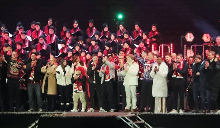 17 12 24 VfB Stuttgart Christmas concert Germany, Stuttgart, 17 12 2024, Football, Bundesliga, VfB Stuttgart Christmas concert VfB team with Deniz Undav, Angelo Stiller, Alexander Wehrle, Christian Gentner, Fabian Wohlgemuth, Sebastian Hoeneß and the singers Musicians Artists including The Boss Hoss, Vanessa Mai, Vincent Gross, Gregor Meyle, Andrea Berg, Patricia Kelly, Asiata Blackman