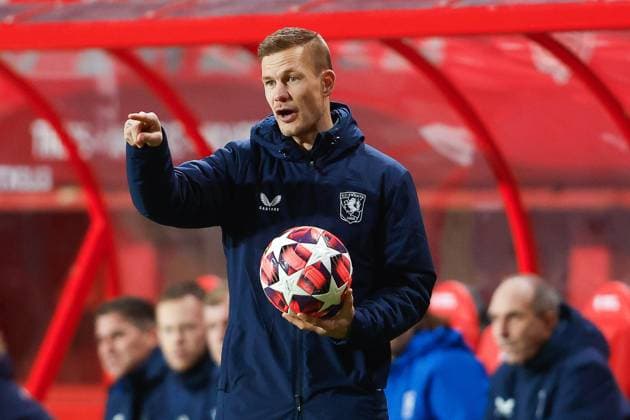 ENSCHEDE, Stadium De Grolsch Veste, 17-12-2024 , season 2024 2025 , UEFA Champions League Women. during the match Twente - Celtic (women), final result 3-0, FC Twente trainer coach Joran Pot Twente - Celtic (women)  x27075979x Copyright: