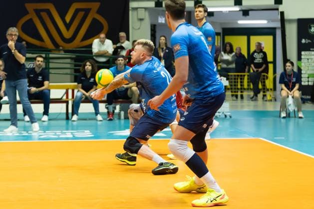 Ivan Zaytsev (Mint Vero Volley Monza) during round 4 of Champions League Men between Mint VeroVolley Monza and Fenerbahce Istanbul at Opiquad Arena, Monza, Italy on December 17, 2024 during Vero Volley Monza vs Fenerbahce Medicano Istanbul, CEV Champions League volleyball match in Monza, Italy, December 17 2024  Copyright: xValerioxOrigo IPAxSportx xipa-agency.netx xx IPA_52477540 IPA_Agency_IPA52477540