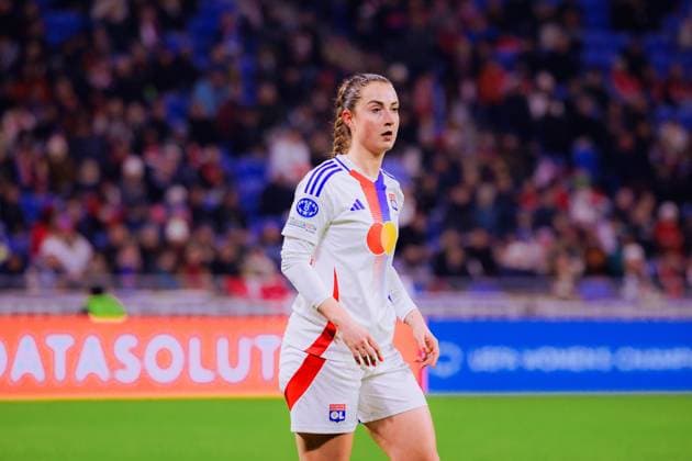 Lyon, France Sara Dabritz (8 Olympique Lyonnais) in action during the UEFA Women?s Champions League game between Olympique Lyonnais and VfL Wolfsburg at Groupama Stadium in Lyon, France. (Pauline FIGUET SPP) Copyright: xPaulinexFIGUETx xSPPx spp-en-PaFiSp-PF_OLWOB1958