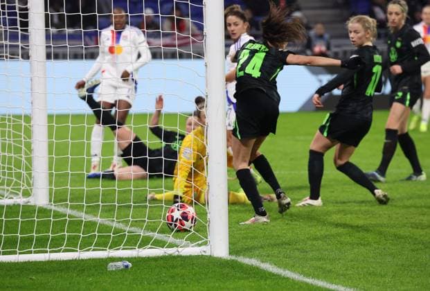 OL WOLFSBURG UEFA CHAMPION LEAGUE PHOTOPQR LE PROGRES Richard MOUILLAUD - Décines-Charpieu 17 12 2024 - OL WOLFSBURG UEFA CHAMPION LEAGUE -OL WOLFSBURG UEFA WOMENS CHAMPIONS LEAGUE FOOT FEMININ But dre lyon marqué par Danielle Van De Donk en seconde période Décines-Charpieu Rhône Rhône-Alpes France  Copyright: xPHOTOPQR LExPROGRES MAXPPPxRichardxMOUILLAUDx 20241217LPL3347 0786350977st