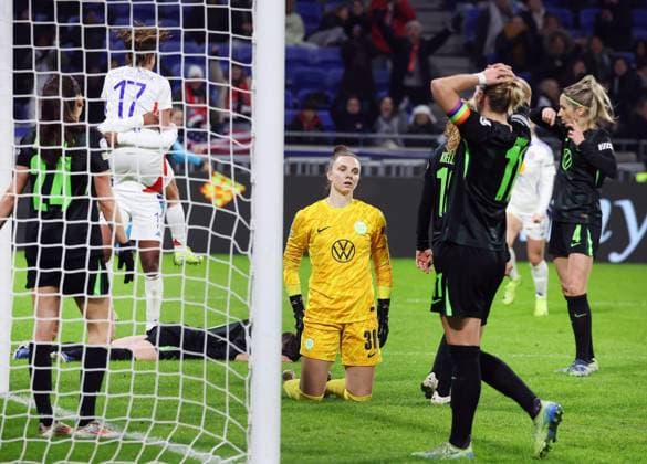 OL WOLFSBURG UEFA CHAMPION LEAGUE PHOTOPQR LE PROGRES Richard MOUILLAUD - Décines-Charpieu 17 12 2024 - OL WOLFSBURG UEFA CHAMPION LEAGUE -OL WOLFSBURG UEFA WOMENS CHAMPIONS LEAGUE FOOT FEMININ But dre lyon marqué par Danielle Van De Donk en seconde période Joie des lyonnaises Décines-Charpieu Rhône Rhône-Alpes France  Copyright: xPHOTOPQR LExPROGRES MAXPPPxRichardxMOUILLAUDx 20241217LPL3348 0786350979st
