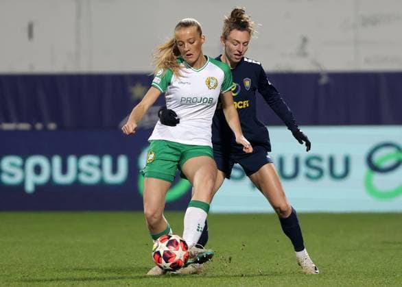 WOMEN SOCCER - UEFA CL, St.Poelten vs Hammarby VIENNA,AUSTRIA,18.DEC.24 - WOMEN SOCCER - UEFA Women s Champions League, group stage, SKN Sankt Poelten vs Hammarby IF. Image shows Smilla Holmberg (Hammarby) and Rita Schumacher (St.Poelten).  GEPAxpictures xWalterxLuger