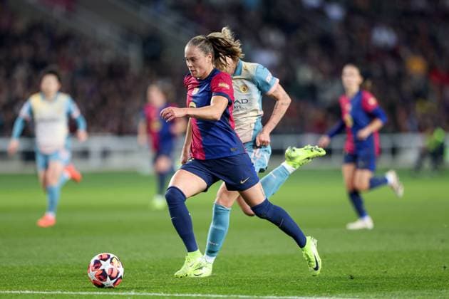 Barcelona, Spain, December 18th 2024: Ewa Pajor (17 FC Barcelona, Barca goes forward during the UEFA Womens Champions League football match between FC Barcelona and Manchester City at the Estadi Olimpic Lluis Companys in Barcelona, Spain (Judit Cartiel SPP) Copyright: xJuditxCartielx xSPPx spp-en-JuCaSp-JUCA1475