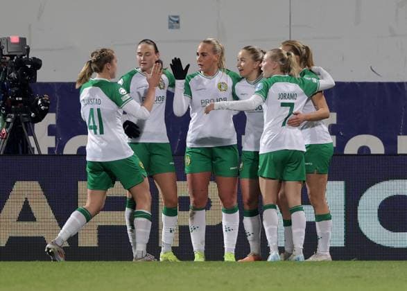 WOMEN SOCCER - UEFA CL, St.Poelten vs Hammarby VIENNA,AUSTRIA,18.DEC.24 - WOMEN SOCCER - UEFA Women s Champions League, group stage, SKN Sankt Poelten vs Hammarby IF. Image shows the rejoicing of Cathinka Tandberg (Hammarby) and her team.  GEPAxpictures xWalterxLuger