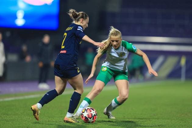 Vienna Austria, December 18th, 2024: Chiara D?Angelo (2 SKN St Polten) in action during the UEFA Womens European Champions League match St Polten vs Hammarby at Viola Park Tom Seiss SPP (Tom Seiss SPP) Copyright: xTomxSeissx xSPPx spp-en-ToSeSp-20241217 St Polten vs Hammarby-6590