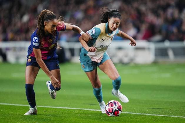 ESP: FC Barcelona, Barca v Manchester City. UEFA Women™s Champions League match. Leila Ouahabi of Manchester City and Salma Paralluelo of FC Barcelona during the UEFA Women™s Champions League match, Group D, date 6, between FC Barcelona and Manchester City played at Lluis Companys Stadium on December 18, 2024 in Barcelona Spain. kpng Copyright: xBaguxBlancox xPRESSINPHOTOx PS_241218_BARW_MAN_057