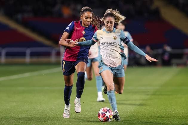 December 18, 2024, Barcelona, Barcelona, Spain: Salma Paralluelo of FC Barcelona, Barca Femenino and Laia Aleixandri of Manchester City FC in action during the UEFA WomenÃ¢â‚¬â ¢s Champions League Group Stage MD6, football match played between FC Barcelona and Manchester City FC at Estafi Olimpic Lluis Companys on December 18, 2024 in Barcelona, Spain. Barcelona Spain - ZUMAa181 20241218_zaa_a181_036 Copyright: xJavierxBorregox