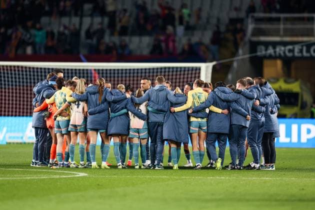 Barcelona, Spain, December 18th 2024: Players of Manchester City form a circle during the UEFA Womens Champions League football match between FC Barcelona, Barca and Manchester City at the Estadi Olimpic Lluis Companys in Barcelona, Spain (Judit Cartiel SPP) Copyright: xJuditxCartielx xSPPx spp-en-JuCaSp-JUCA2560