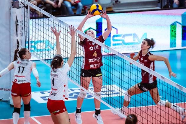 DVV Cup semi-final SC Potsdam Dresdner SC 18 12 2024 DVV Cup semi-final SC Potsdam Dresdner SC 18 12 2024 Copyright: xBEAUTIFULxSPORTS NicolxMarschallx