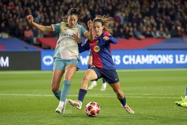 Spain - UEFA Women s Champions League - FC Barcelona, Barca vs Manchester City - 18 12 2024 SPAIN, BARCELONA, DECEMBER 18. Aitana Bonmati of FC Barcelona evades the challenge from Leila Ouahabi of Manchester City and runs to score her side™s second goal during the UEFA Women s Champions League match between FC Barcelona and Manchester City, on December 18, 2024 at Estadi Olimpic Lluis Companys in Barcelona, Spain. Photo by Manuel Blondeau AOP.Press Barcelona Estadi Olimpic Lluis Companys Catalunya Spain Copyright: x ManuelxBlondeau AOP.Pressx AOP20241218-0002