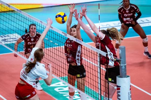 DVV Cup semi-final SC Potsdam Dresdner SC 18 12 2024 DVV Cup semi-final SC Potsdam Dresdner SC 18 12 2024 Copyright: xBEAUTIFULxSPORTS NicolxMarschallx