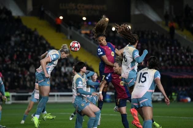 FC Barcelona, Barca v MANCHESTER CITY OLIMPIC STADIUM,BARCELONA. December 19,2024 FC BARCELONA vs MANCHESTER CITY. December 19,2024 Salma Paralluelo (7) of FC Barcelona during the match between FC Barcelona and Manchester City corresponding to the women s UEFA Champions League at the Olimpic Stadium Lluis Companys in Barcelona, Spain. December 19, 2024. Barcelona ESP Copyright: xx