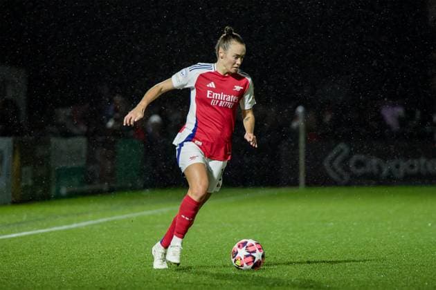 London, England, December 18 2024: Caitlin Foord (19 Arsenal) in action during the UEFA Womens Champions League game between Arsenal and FC Bayern Munich at Meadow Park in London, England. (Pedro Porru SPP) Copyright: xPedroxPorrux xSPPx spp-en-PePoSp-4F8A5932_DxO