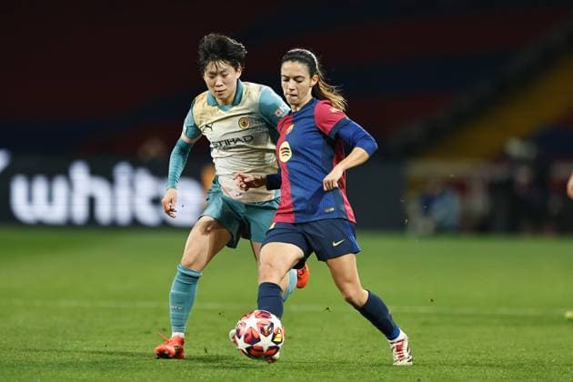 (L-R) Aoba Fujino (ManC), Aitana Bonmati (Barcelona), DECEMBER 18, 2024 - Football Soccer : UEFA Women s Champions League group stage Matchday 6 Group D match between FC Barcelon 3-0 Manchester City FC at the Estadi Olimpic Lluis Companys in Barcelona, Spain. Noxthirdxpartyxsales  (276541552)